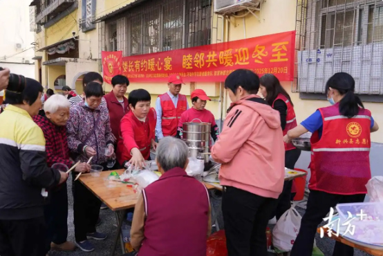 一把“楼长钥匙”，打开“幸福门” 新兴创新机制破解基层治理难题